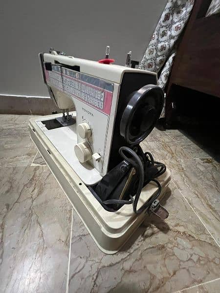 Toyota Sewing Machine 4