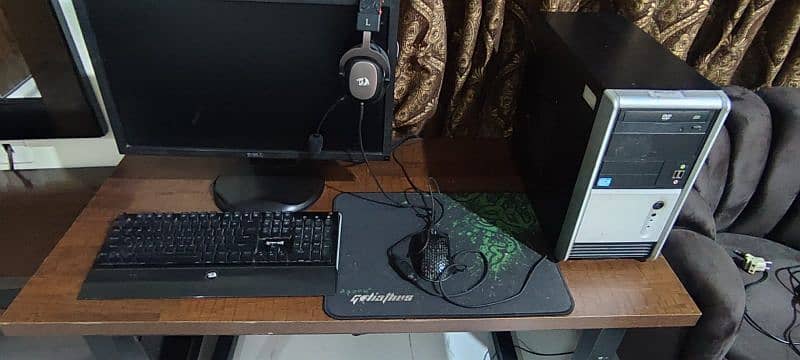 Computer Table for Sale! 1