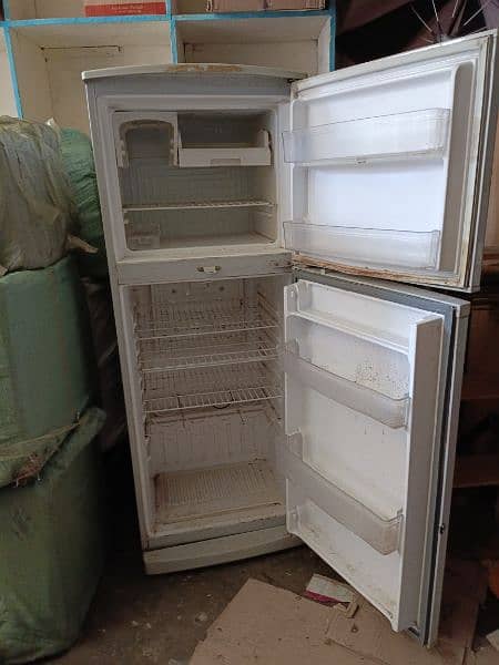 waves  refrigerator urgently sale working conditions 2