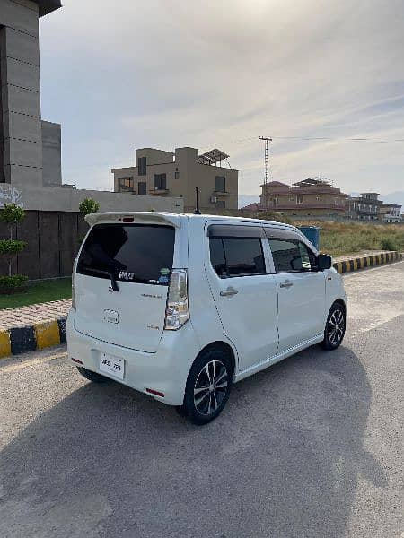 Suzuki Wagon R 2014 1