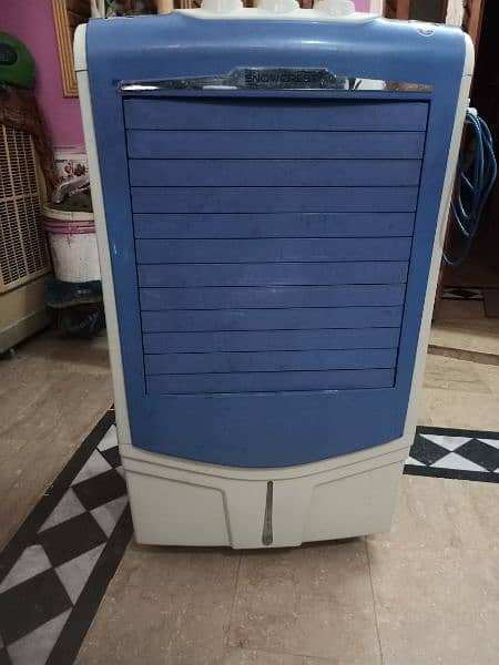 power asia cooler in excellent condition 1