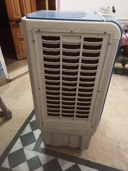 power asia cooler in excellent condition 2