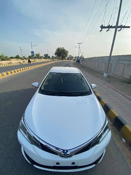 Toyota Corolla Altis 2017 3