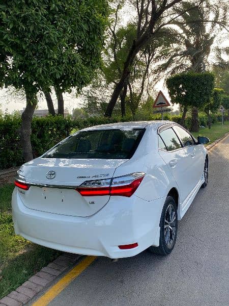 Toyota Corolla Altis 2017 15