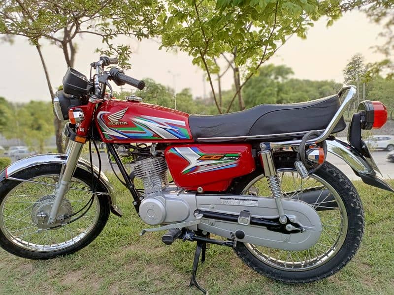 CG 125 | 2023 Model | All Genuine, no open, no repair, very good Bike. 0