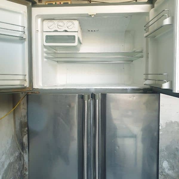 Dawlence 4 Door Fridge. for sale / Demand 40,000 3