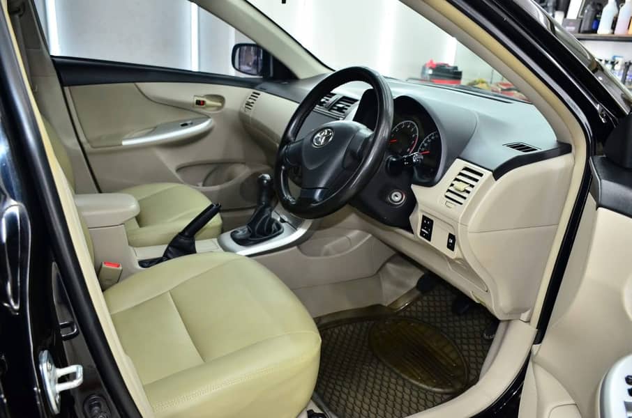 Toyota Corolla GLI 2013 3
