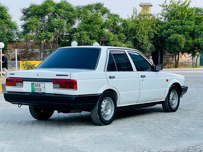 Nissan Sunny 1986 2