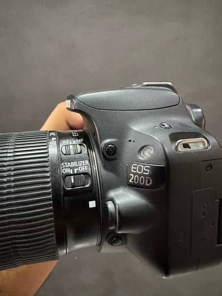 Canon 200D with IS STM Lens 18-55 mm 4
