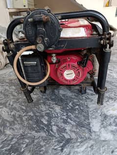 Excellent Condition Self Start 2500 Watts Generator for sale