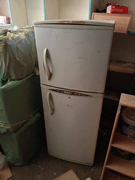 waves Refrigerator working condition urgent sale 0