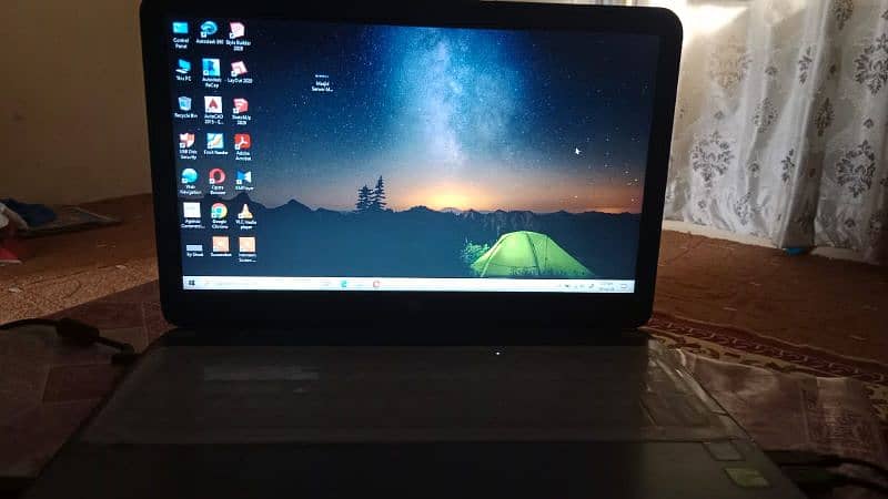 HP laptop almost new condition 5