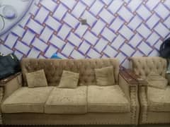 Molty Form 5 seaters sofa serwant to sell because of space 0