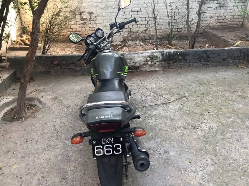 YAMAHA YBR 125G 1