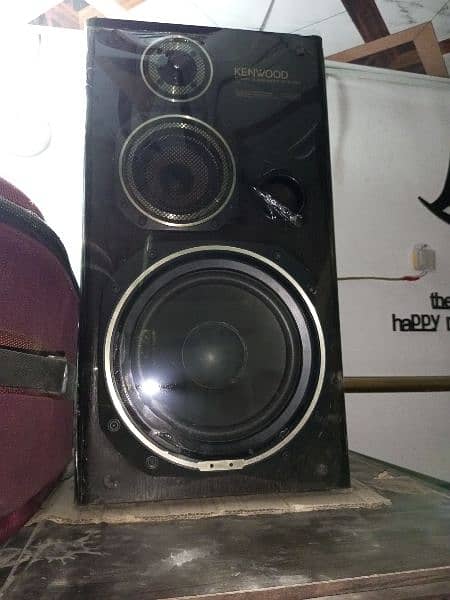 Kenwood speakers or Amplifier k sat pura set dena h 2