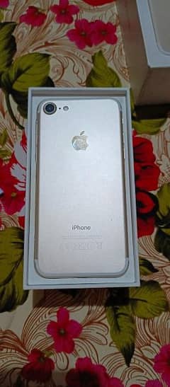iphone 7 32Gb in lux condition
