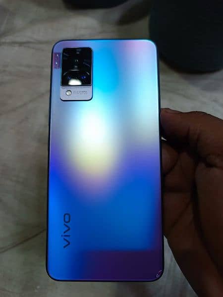 vivo V21 8/128 7