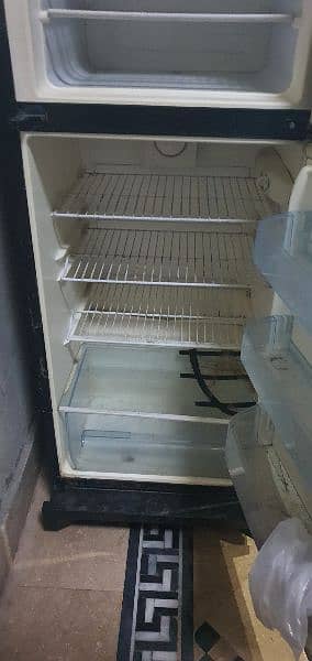 electrolux fridge 4