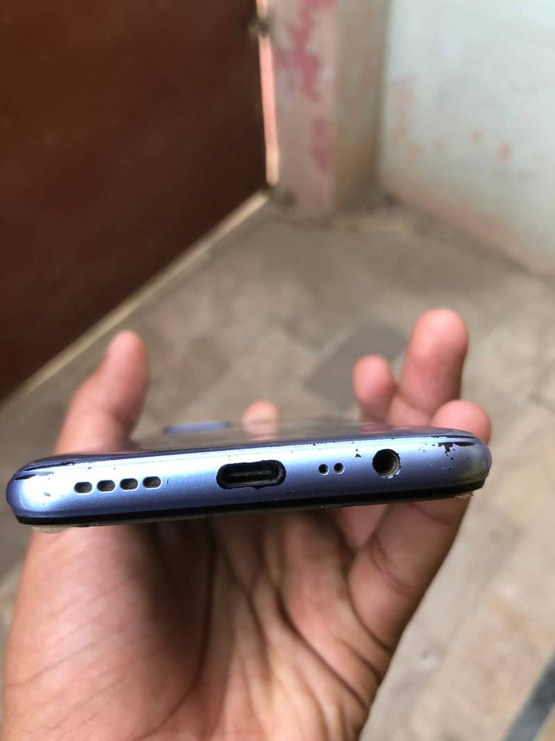 Realme C25s 4