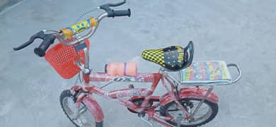 bicycle for kid with supporting tyres