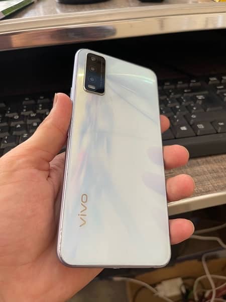 I'm selling my vivo y20 1