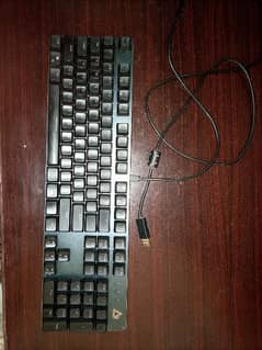 Aukey KM-G12 keyboard 10/10 condition gaming keyboard