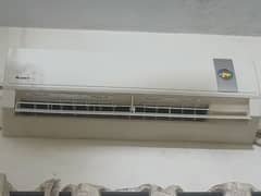 Gree 1.5 ton non inverter split ac