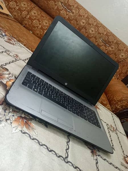 HP Notebook i3 5th gen 0