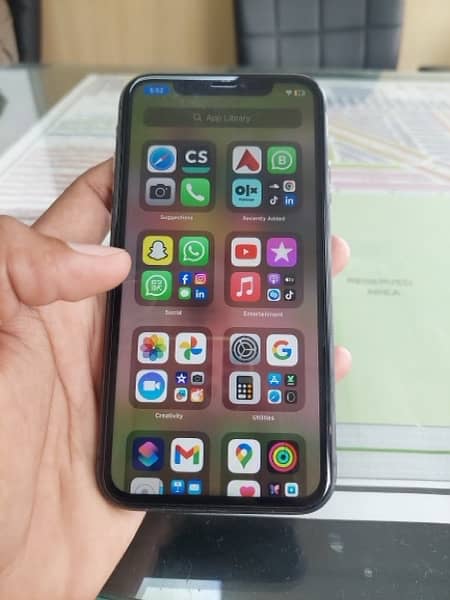 iPhone 11 64gb lush condition 10/10 3