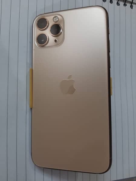 iPhone 11 pro 256 gold LLA 4