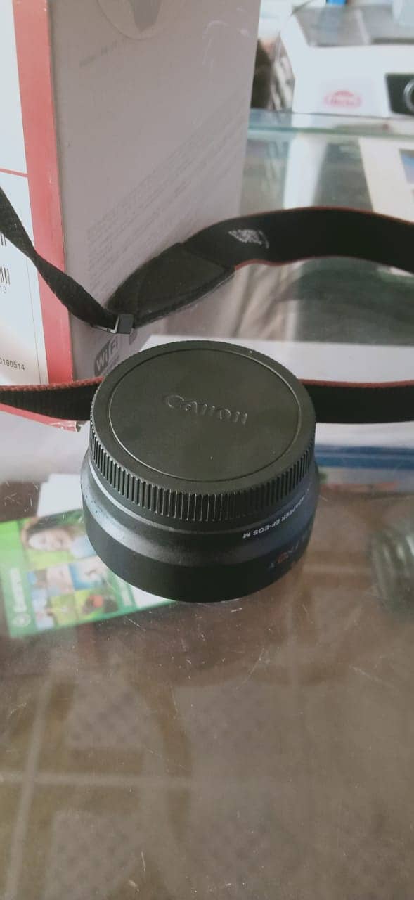 Canon m50 simple with box 3 battryes all assosry 7