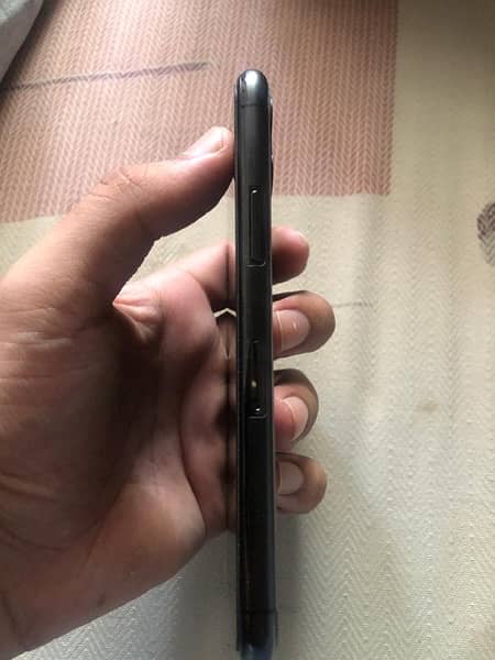 iPhone 11 pro 64 gb non PTA 3