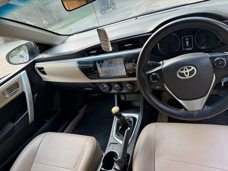 Toyota Altis Grande 2017 12