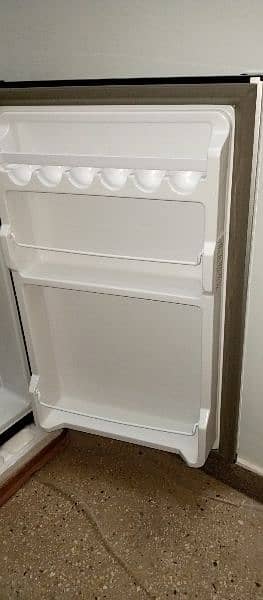bedroom fridge ,10 din chala howa box pack 5
