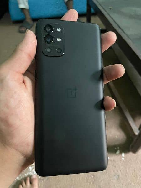 One plus 9r 1