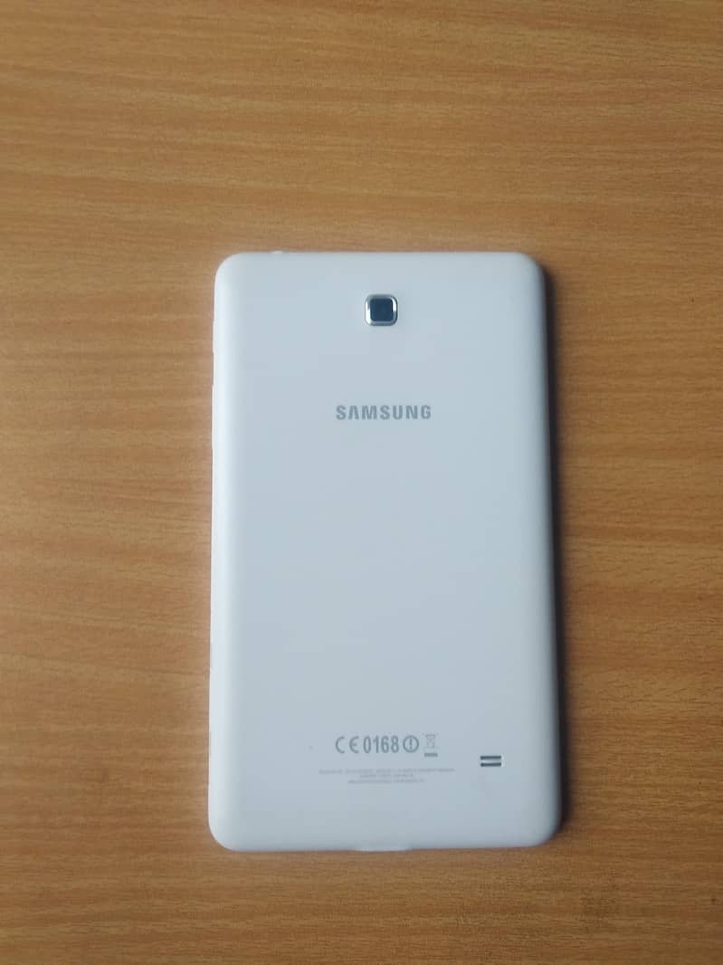 Samsung  Tab 4  7inch genuine or saaf 1.5gb 8gb 0