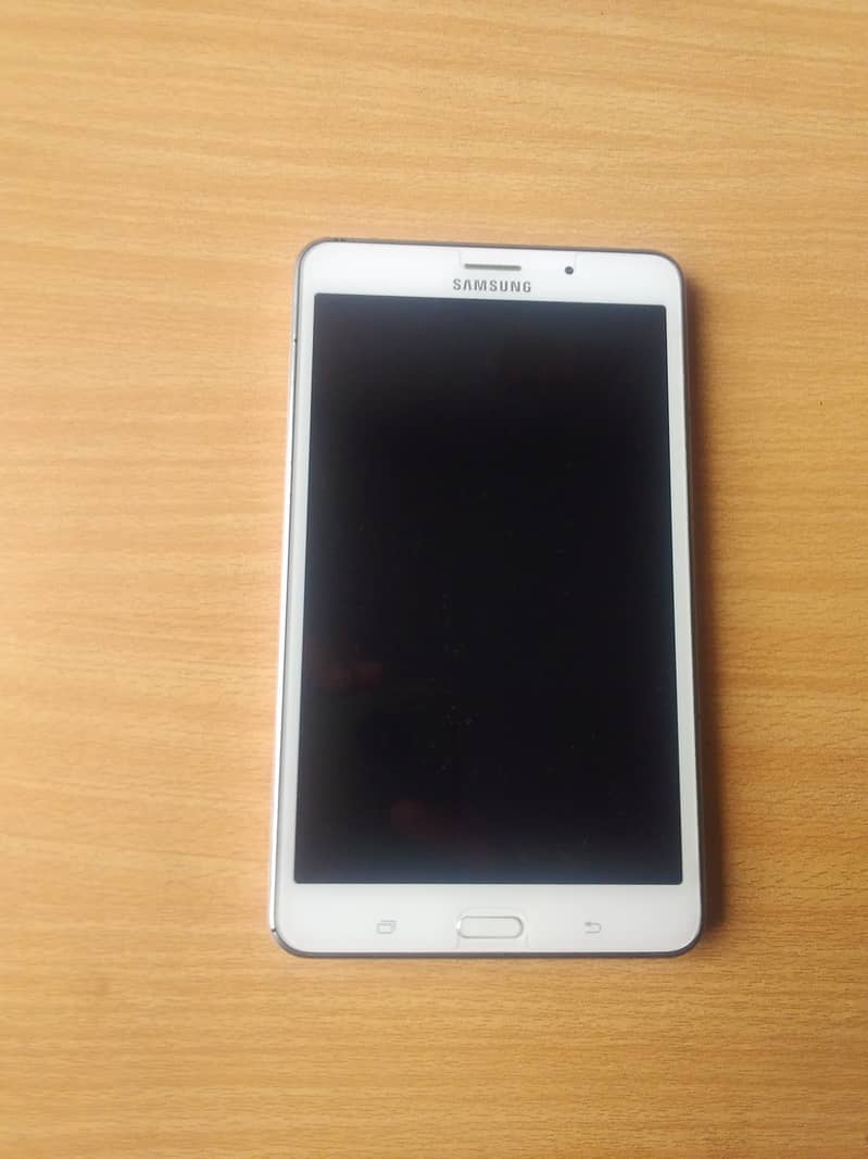 Samsung  Tab 4  7inch genuine or saaf 1.5gb 8gb 2