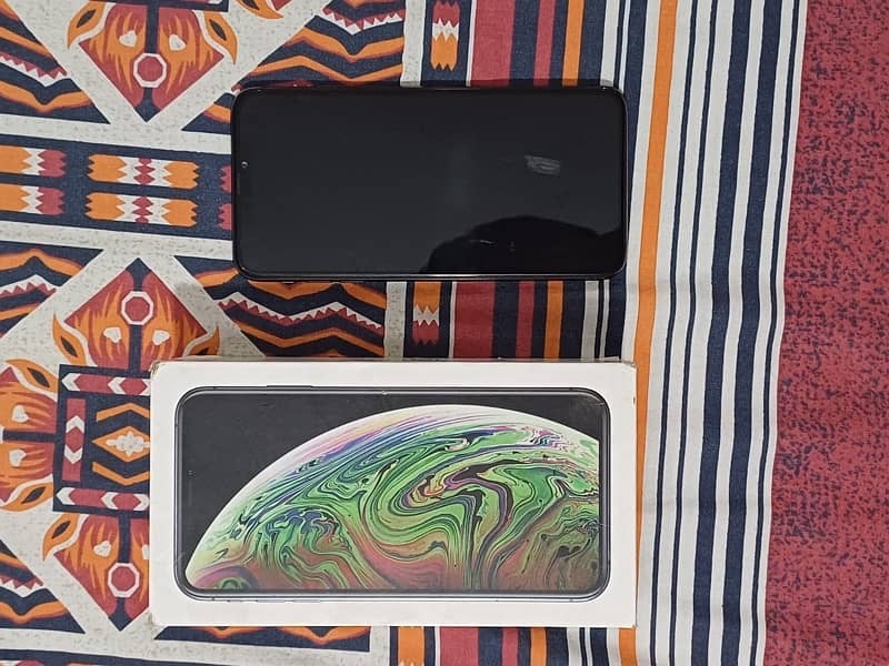 IPHONE XS MAX PTA approved with box 5