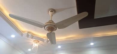 Lahore fan 70w 10/10 condition (2 Pieces)