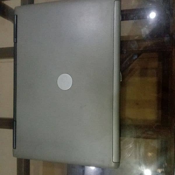 Dell d6 20 laptop for sale in reasonable price. 3
