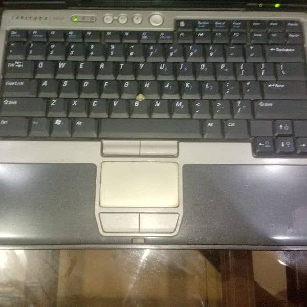 Dell d6 20 laptop for sale in reasonable price. 4