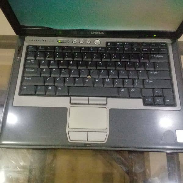 Dell d6 20 laptop for sale in reasonable price. 0