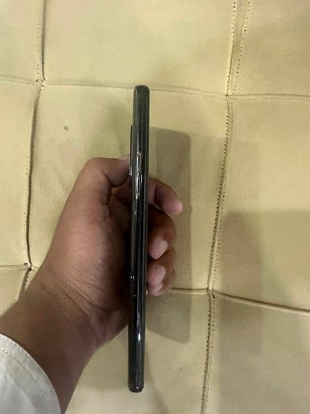 one plus 8 pro for sale 3