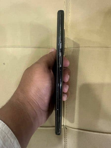 one plus 8 pro for sale 4