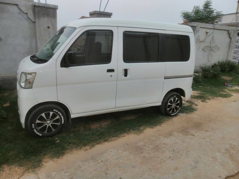 Daihatsu Hijet 2010 5