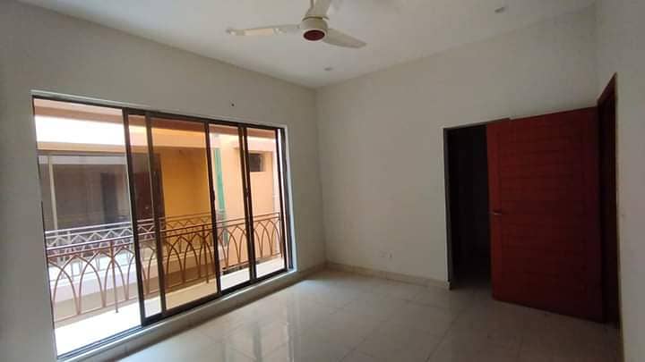 350 Square Yard Upper Portion Is Available For Rent 17