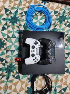 PS4 500GB JAILBREAK 11.0 WITH 2 CONTROLLER'S