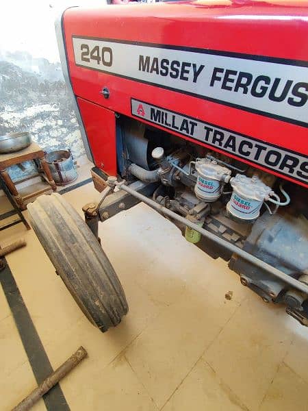 Massey Ferguson 240 5