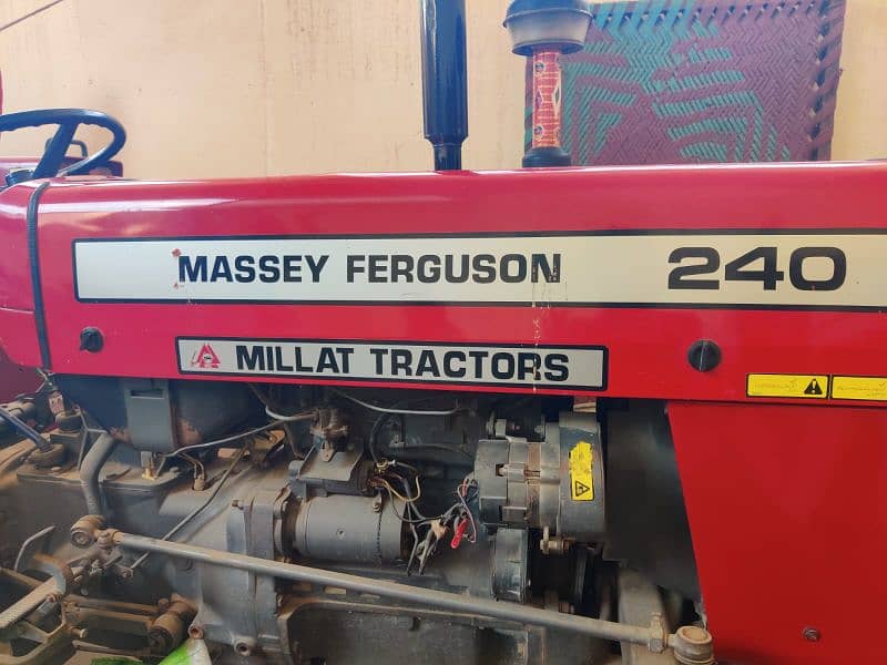 Massey Ferguson 240 6