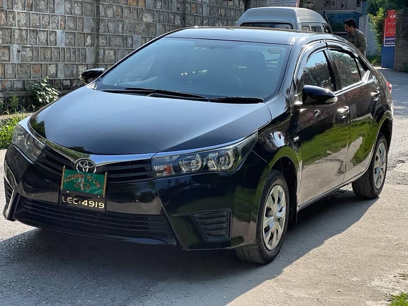 Toyota Corolla GLI Automatic 2015 1